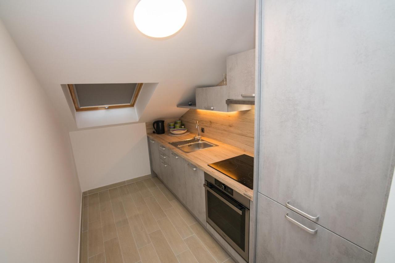 Apartment Skylight Кострена Екстер'єр фото