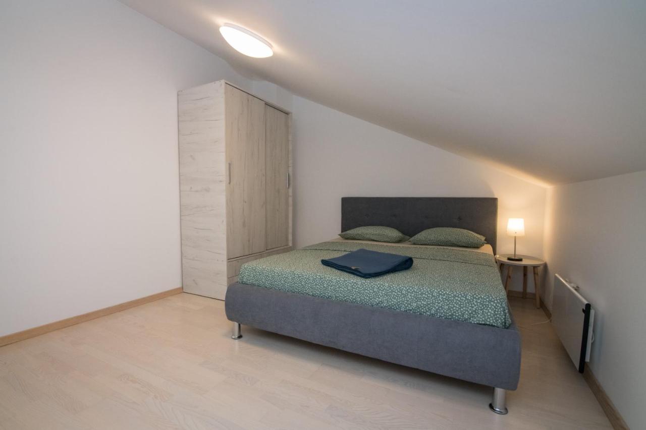 Apartment Skylight Кострена Екстер'єр фото